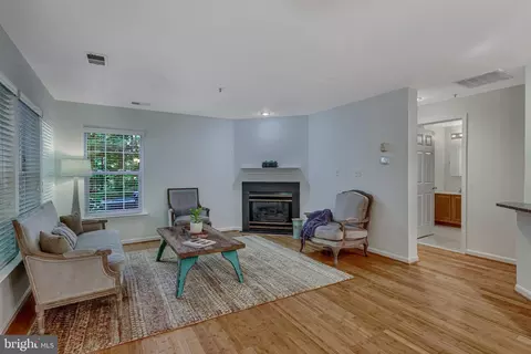 11400 Windleaf Ct #A, Reston, VA 20194 photo 7