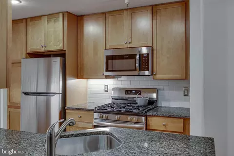 11400 Windleaf Ct #A, Reston, VA 20194 photo 20