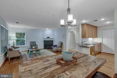 11400 Windleaf Ct #A, Reston, VA 20194 photo 14