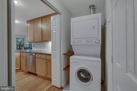 11400 Windleaf Ct #A, Reston, VA 20194 photo 23