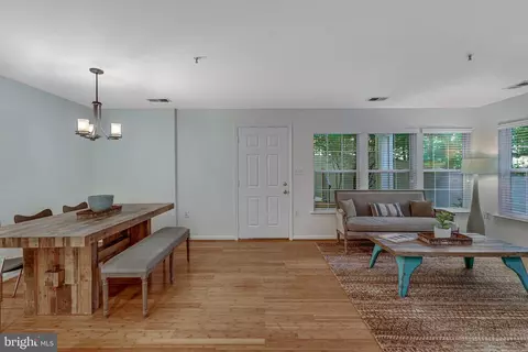 11400 Windleaf Ct #A, Reston, VA 20194 photo 5