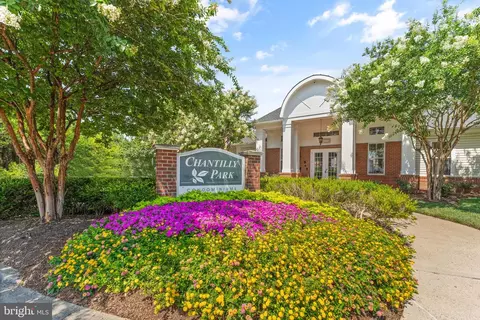 3850 Lightfoot St #152, Chantilly, VA 20151