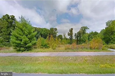 8813 Ox Rd, Lorton, VA 22079