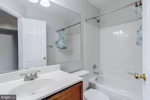 8887 Eagle Rock Ln, Springfield, VA 22153 photo 36