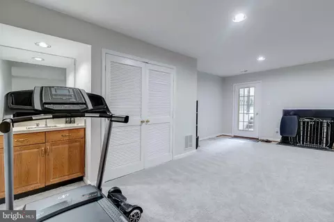 8887 Eagle Rock Ln, Springfield, VA 22153 photo 54