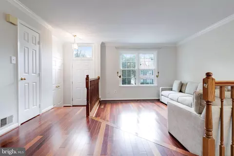8887 Eagle Rock Ln, Springfield, VA 22153 photo 6