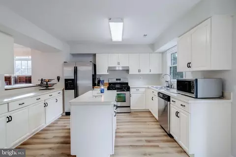 8887 Eagle Rock Ln, Springfield, VA 22153 photo 20