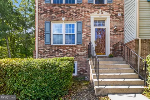 8887 Eagle Rock Ln, Springfield, VA 22153 photo 2