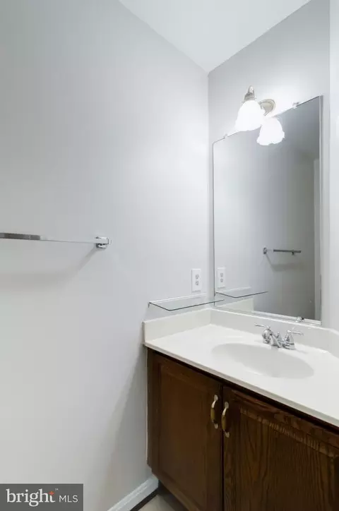 8887 Eagle Rock Ln, Springfield, VA 22153 photo 13