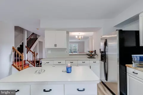8887 Eagle Rock Ln, Springfield, VA 22153 photo 23