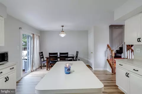 8887 Eagle Rock Ln, Springfield, VA 22153 photo 25