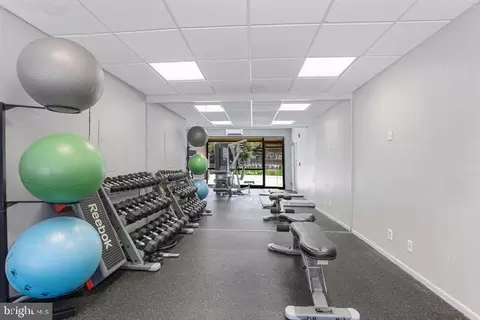 Other - 6800 Fleetwood Rd #519, Mclean, VA 22101 photo 7 of 9