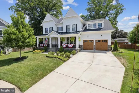 2011 Kilgore Rd, Falls Church, VA 22043