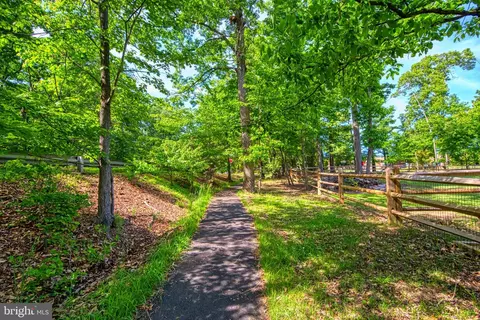 View/Area - 2374 Generation Dr, Reston, VA 20191 photo 3 of 9
