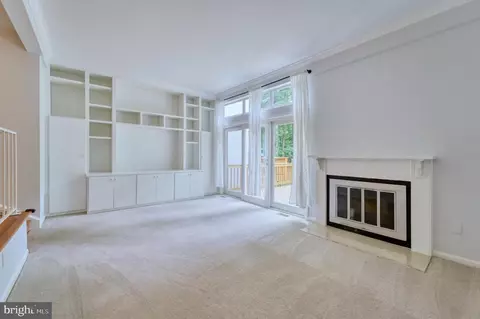 Living - 2374 Generation Dr, Reston, VA 20191 photo 3 of 10