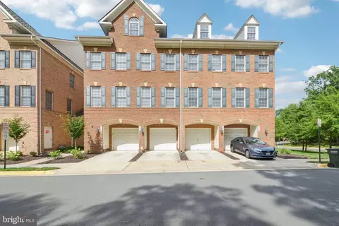 4685 Red Admiral Way #146, Fairfax, VA 22033
