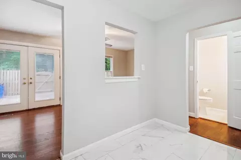 2433 Alsop Ct, Reston, VA 20191 photo 7