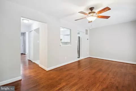 2433 Alsop Ct, Reston, VA 20191 photo 9