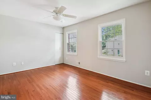 2433 Alsop Ct, Reston, VA 20191 photo 12
