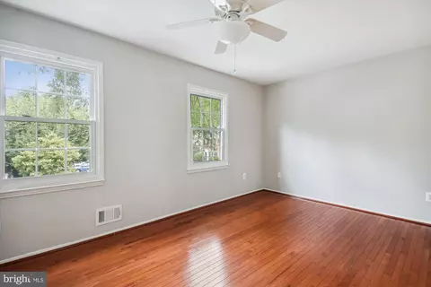 2433 Alsop Ct, Reston, VA 20191 photo 14