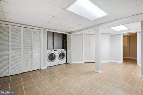 2433 Alsop Ct, Reston, VA 20191 photo 25
