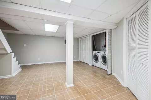 2433 Alsop Ct, Reston, VA 20191 photo 24