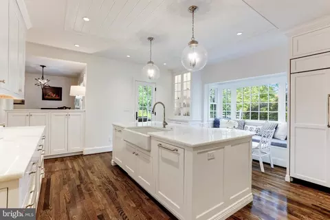 Kitchen - 937 Bellview Rd, Mclean, VA 22102 photo 5 of 7