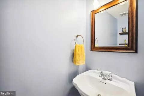 1505 Farsta Ct, Reston, VA 20190 photo 15