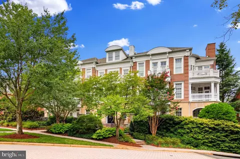 1480 Evans Farm Dr #101, Mclean, VA 22101