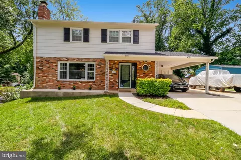 Exterior - 6902 Lavant Dr, Springfield, VA 22152 photo 2 of 16