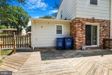 Exterior - 6902 Lavant Dr, Springfield, VA 22152 photo 9 of 16