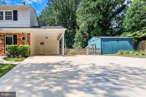 Exterior - 6902 Lavant Dr, Springfield, VA 22152 photo 4 of 16