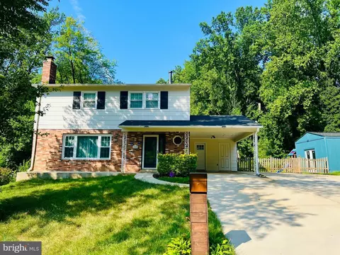 6902 Lavant Dr, Springfield, VA 22152