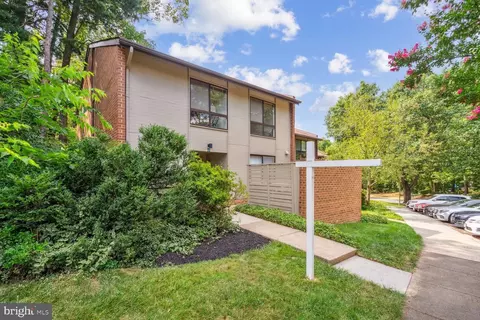 11617 Hunters Green Ct, Reston, VA 20191