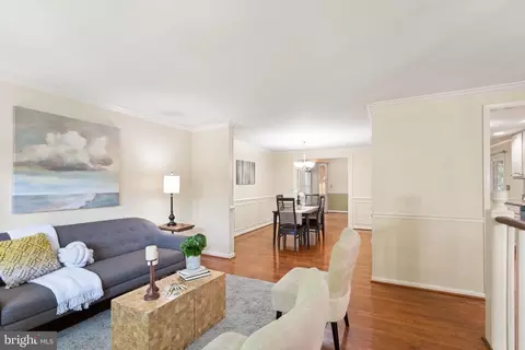2647 Conquest Pl, Herndon, VA 20171 photo 5