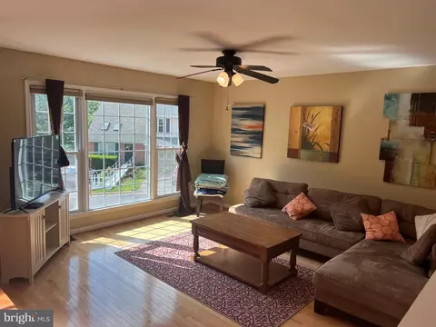 7452 Ridge Oak Ct, Springfield, VA 22153 photo 5