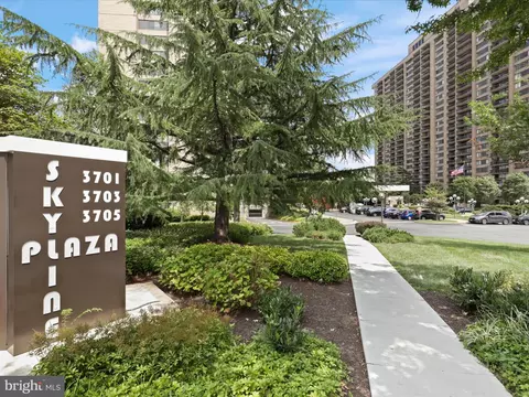 3701 S George Mason Dr #2118N, Falls Church, VA 22041