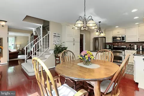 9400 Park Hunt Ct, Springfield, VA 22153 photo 15
