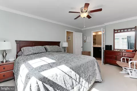 9400 Park Hunt Ct, Springfield, VA 22153 photo 17