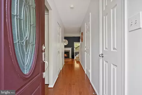 6033 Sweet Oak Ct, Springfield, VA 22152 photo 3