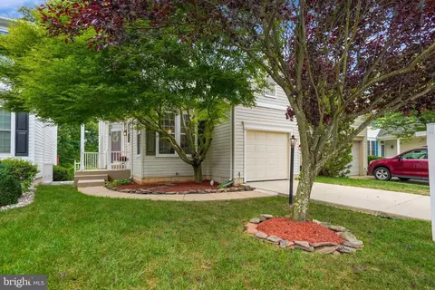 6555 Creek Run Dr, Centreville, VA 20121