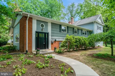 2545 Hillsman St, Falls Church, VA 22043