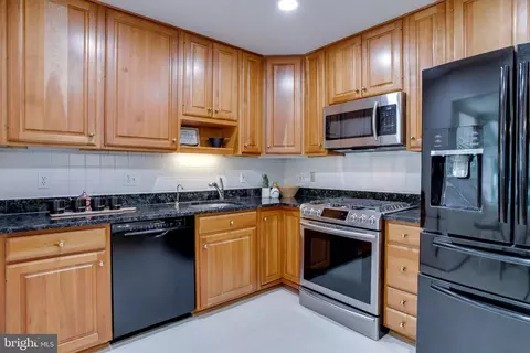 5513 Queensberry Ave, Springfield, VA 22151 photo 12