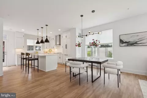 11230 Faraday Park Dr, Reston, VA 20190 photo 8