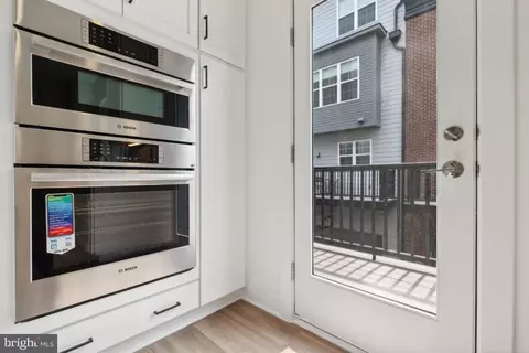 11230 Faraday Park Dr, Reston, VA 20190 photo 12