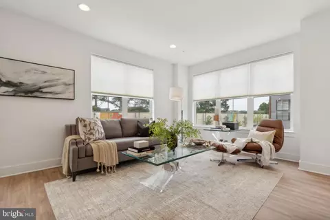 11230 Faraday Park Dr, Reston, VA 20190 photo 4
