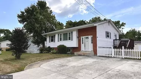 7505 Mahoney Dr, Lorton, VA 22079