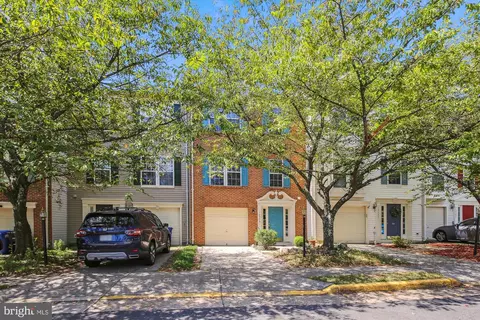13593 Beckingham Dr, Herndon, VA 20171