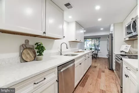 2375 Generation Dr, Reston, VA 20191 photo 8