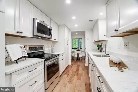 2375 Generation Dr, Reston, VA 20191 photo 11